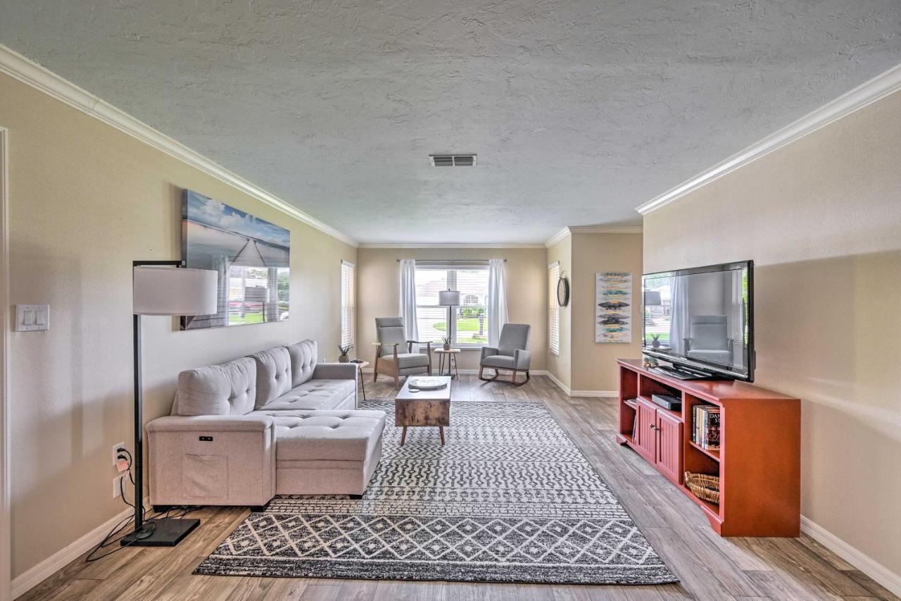 Waterfront Lake Placid Escape With Dock And Lanai Exterior photo