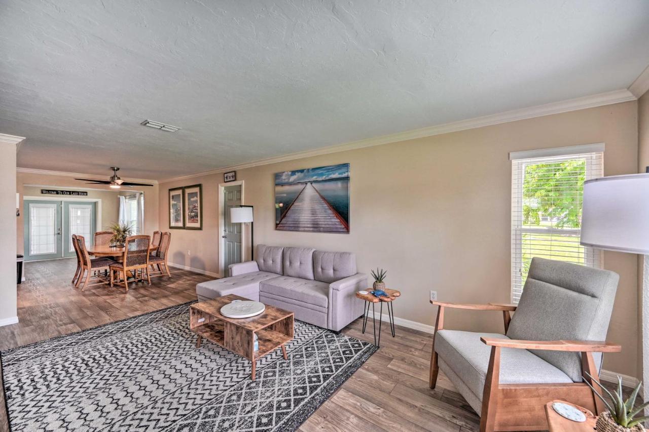 Waterfront Lake Placid Escape With Dock And Lanai Exterior photo